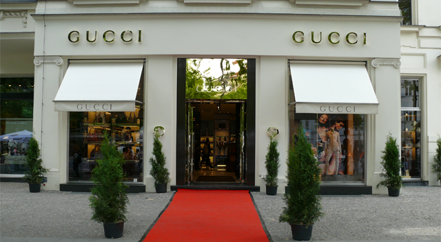 Les actions Kering augmentent de 2 % alors que l’accord sur Valentino est repoussé à 2028